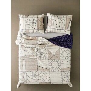 URBAN OUTFITTERS HOME Starlight Stich Quilt and Sham Set Twin Size Celestial